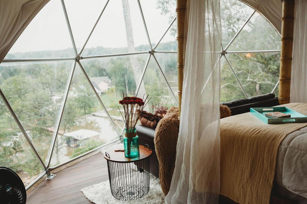 Waterfront Luxury Glamping Dome Hotel Rogersville Exterior photo